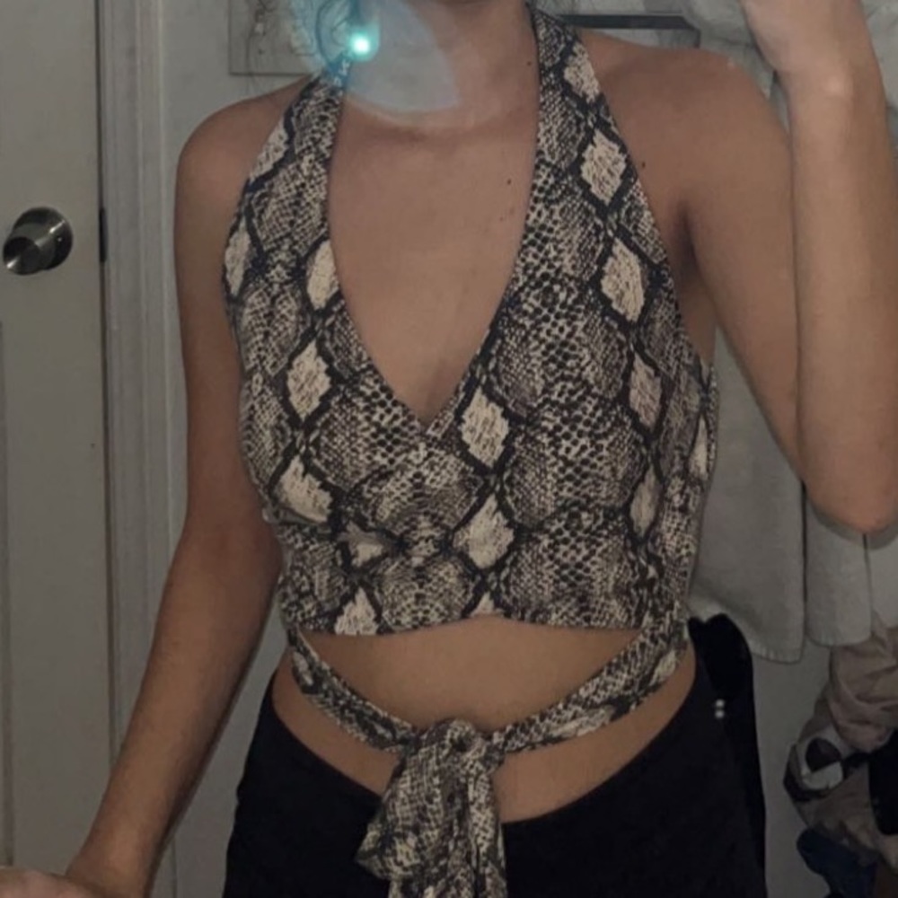 BNWOT halter snake skin top